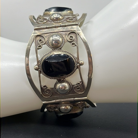 Vintage Taxco Mexico sterling silver bracelet, approx 6.25 inches, 32 grams - Picture 2 of 14